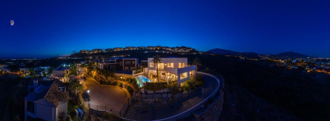 Vacation Marbella I Villa Paraiso The View, Infinity Heated Pool, Sea View, 24-7 Security, Golf Courses Estepona Exteriér fotografie